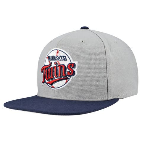 Men's Mitchell & Ness Gray Minnesota Twins Cooperstown Collection Basic Flip Snapback Hat