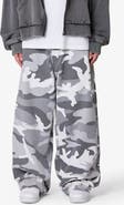 mnml Mega Baggy Jeans