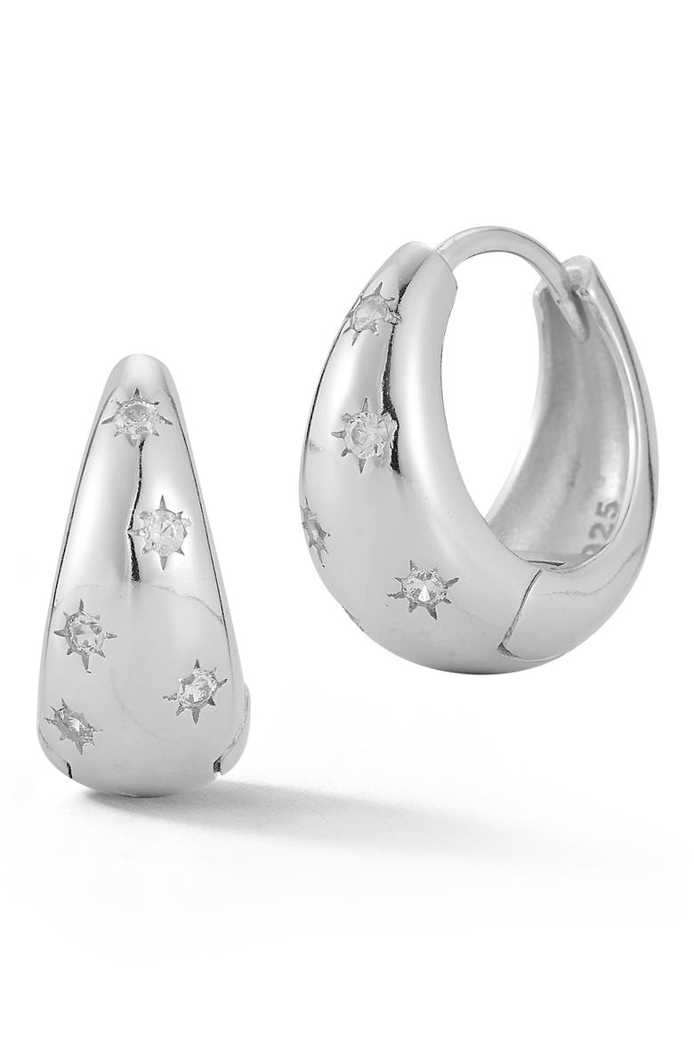 Graduated Star Huggie Hoop Earrings, Main, color, SILVER