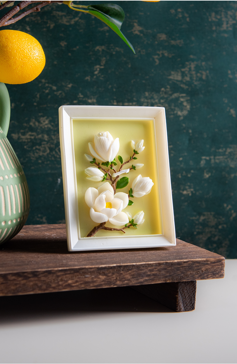 Southlake gifts Framed Magnolia Bloom Candle, Alternate, color, Magnolia Bloom