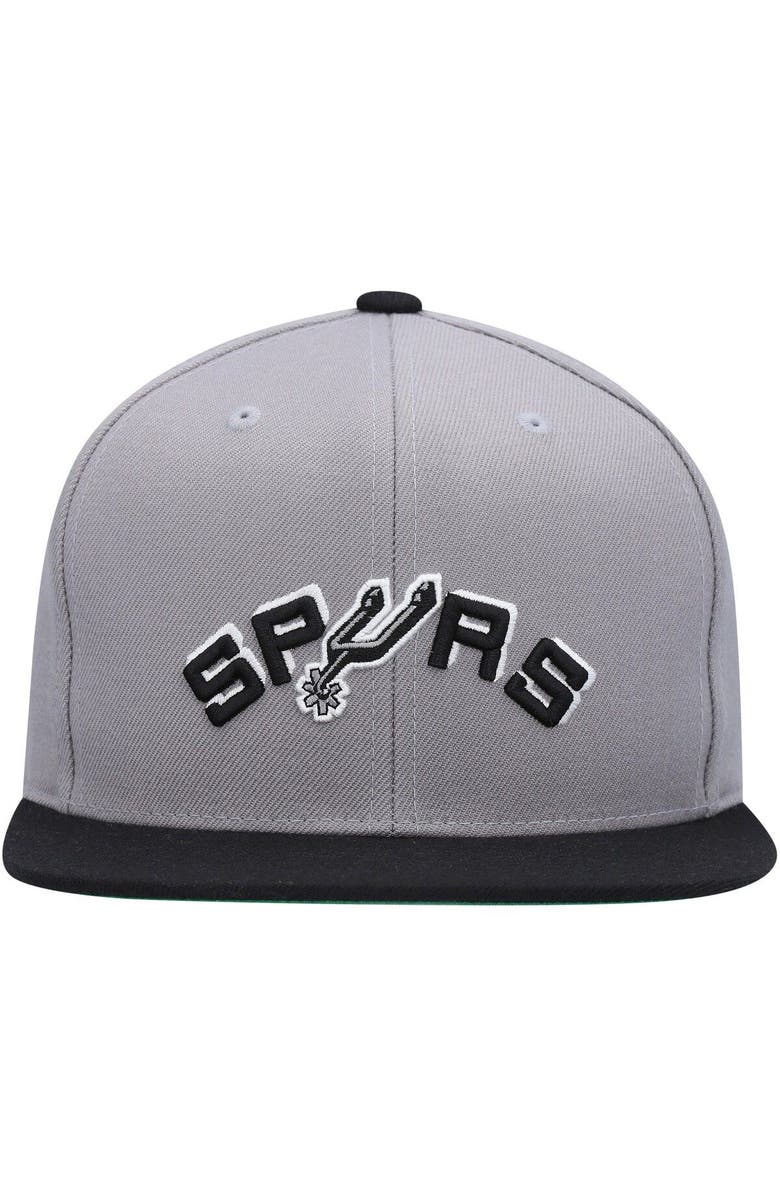 Mitchell & Ness Men's Mitchell & Ness Silver/Black San Antonio Spurs Hardwood Classics Two-Tone Snapback Hat, Alternate, color,