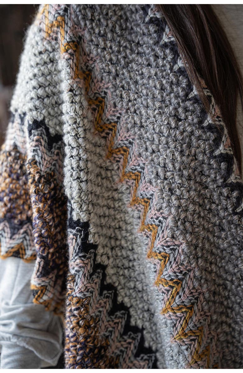 SAACHI Multi Chevron Knit Fringe Duster, Alternate, color, Grey