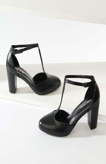 Leatherette T-Strap Astaire Pumps