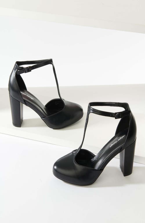 Unique Vintage Leatherette T-strap Astaire Pumps In Black