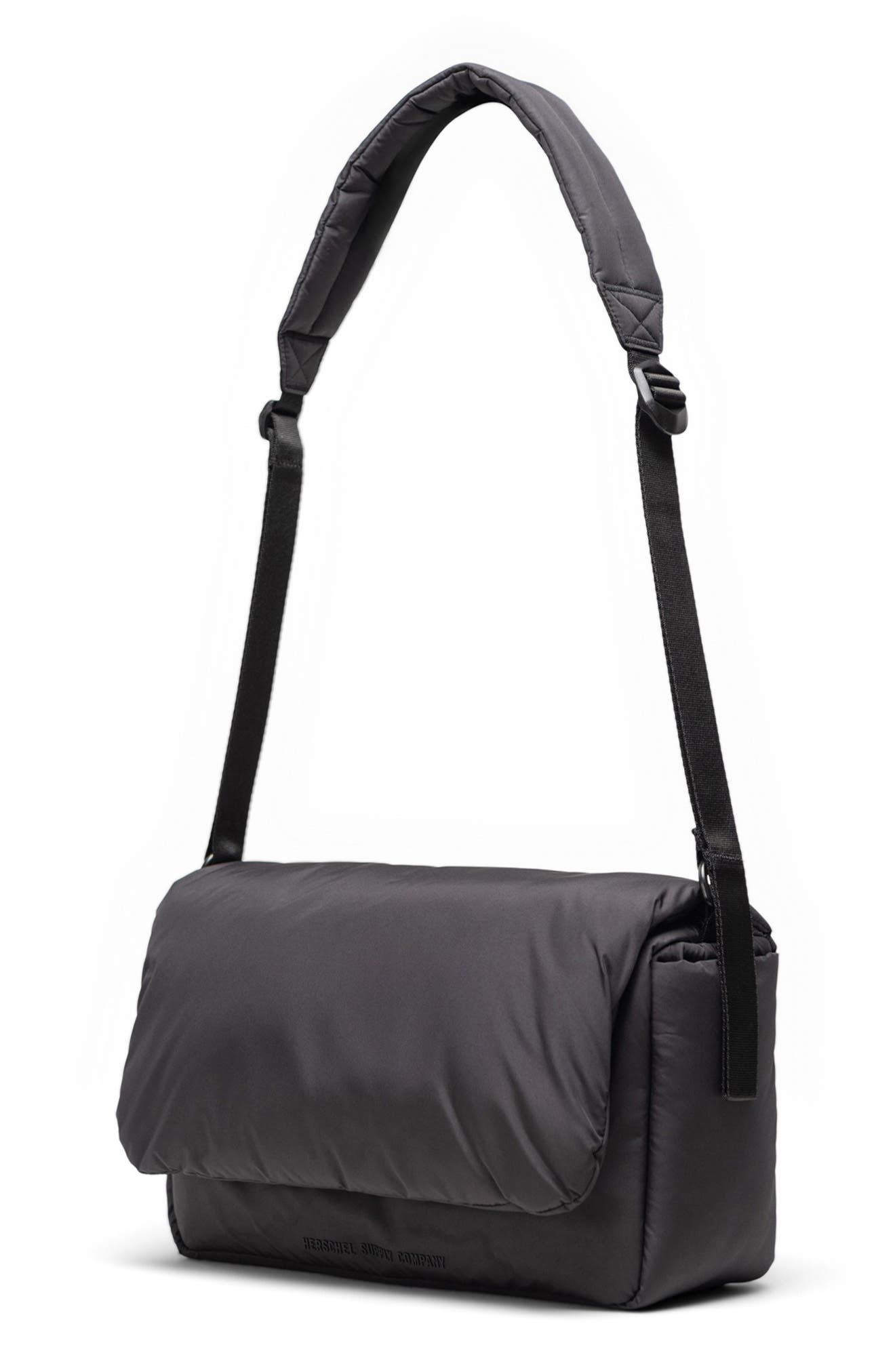 Herschel Supply Co. Cloudform 6-Liter Crossbody Bag, Alternate, color, Black