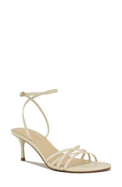 Gillie Sandal (Women)