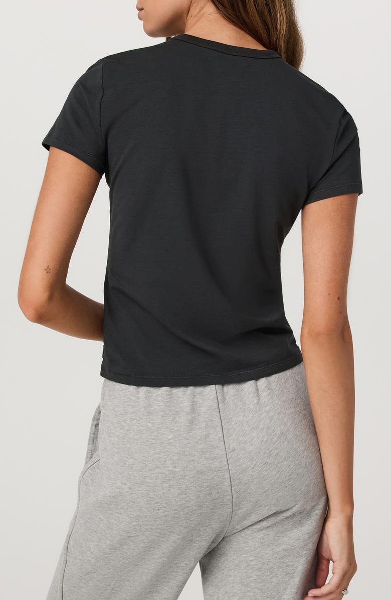 Vuori Feather Classic T-Shirt, Alternate, color, Washed Black