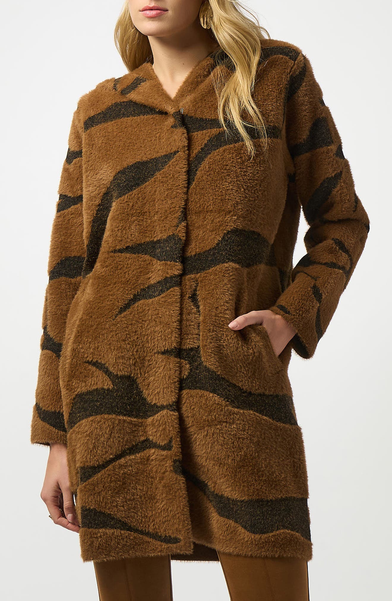 Tiger Print Feather Yarn Jacket