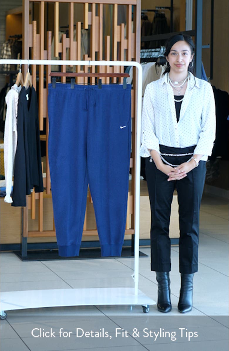 Sportswear Phoenix Plush Joggers, sales video thumbnail