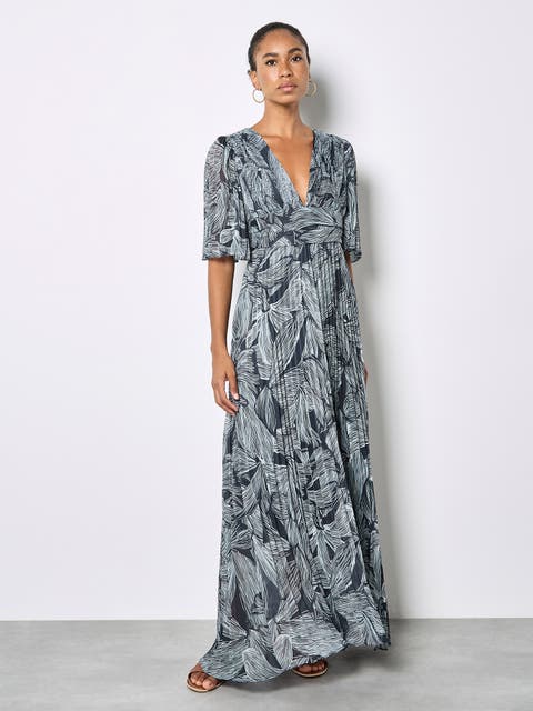Floral Chiffon Pleat Maxi Dress
