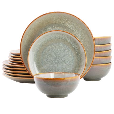 18 Piece Round Stoneware Dinnerware Set in Light Blue