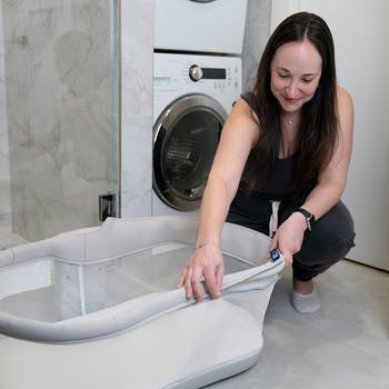 BassiNest<sup>™</sup> Swivel Sleeper 3.0 Bassinet