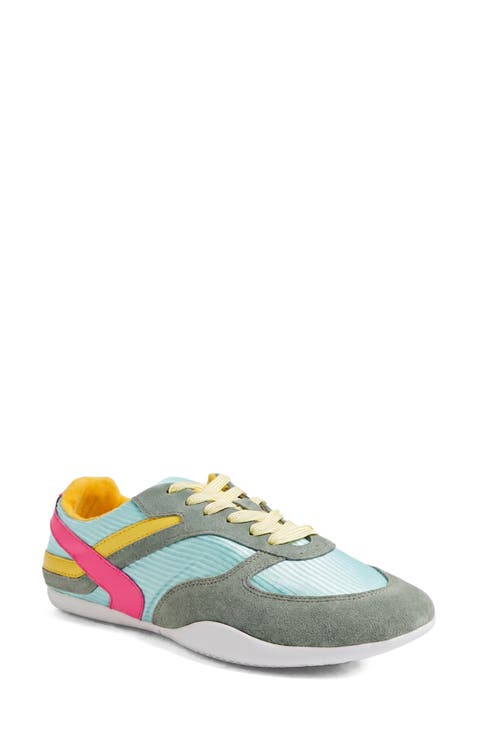 Zoya Flat Sneaker