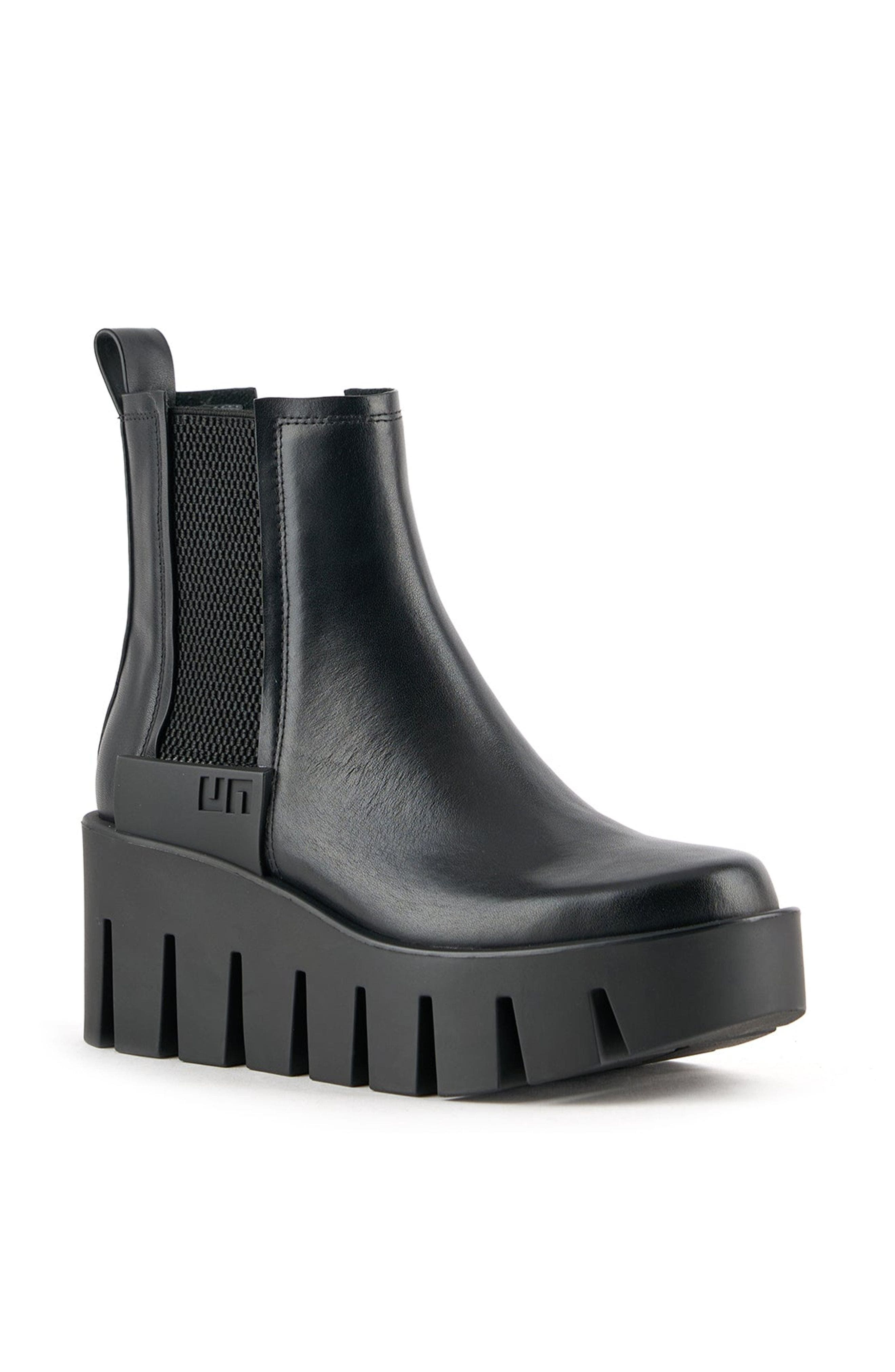 United Nude Grip Chelsea Lo IV Boot, Alternate, color, Black