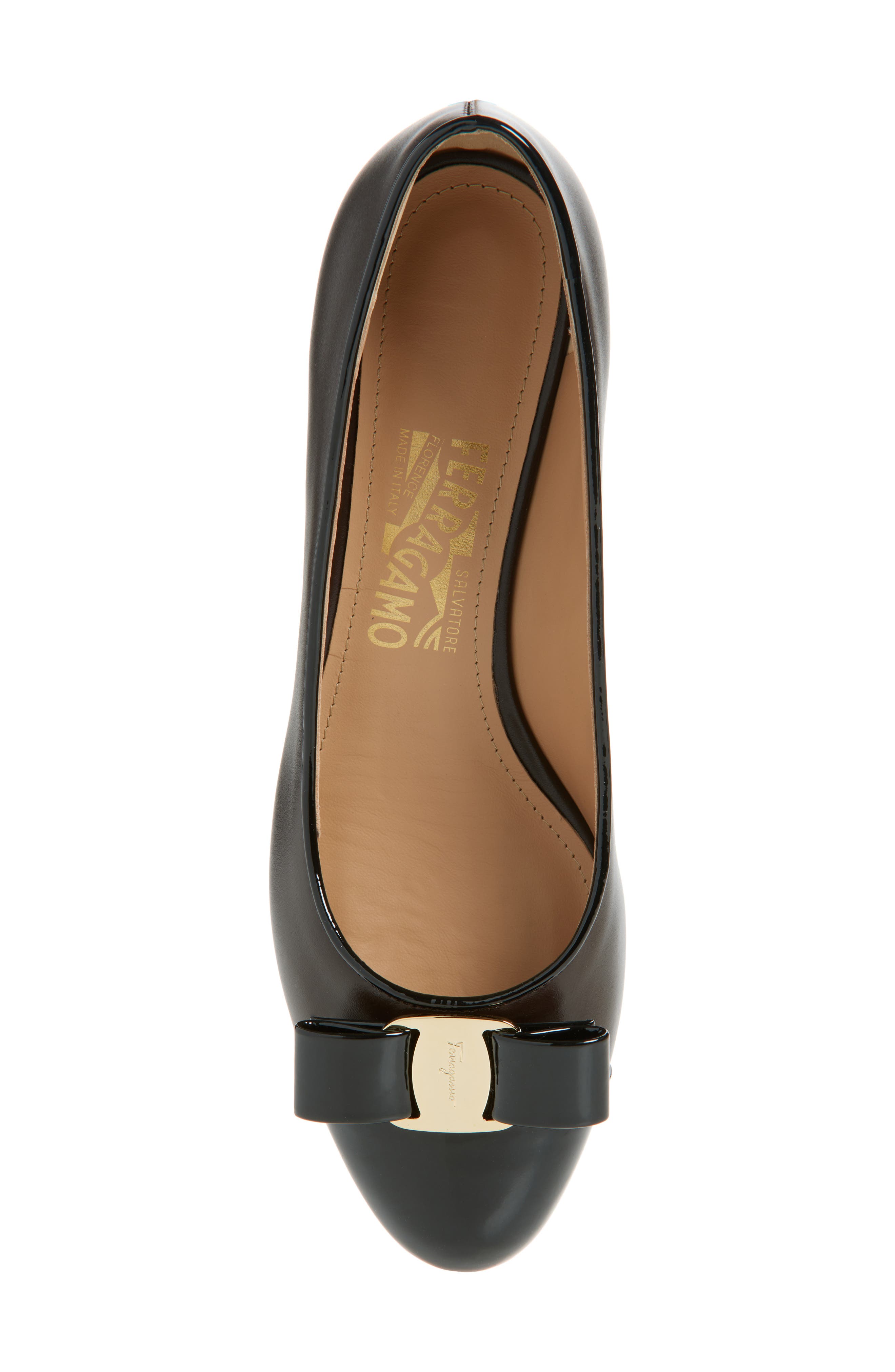 FERRAGAMO Vara Bow Cap Toe Pump, Alternate, color, 