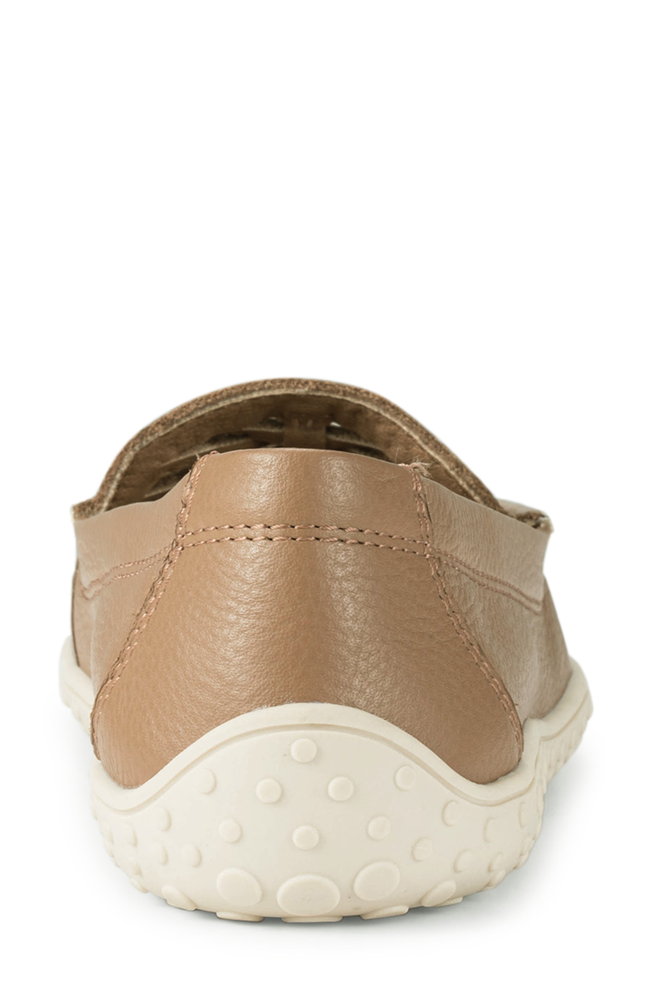 Baretraps Origins Bridget Boat Shoe, Alternate, color, 