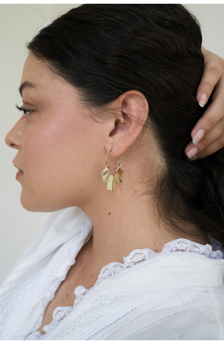 Matr Boomie Sayuri Ginkgo Leaf Hoop Earring, Alternate, color, Gold