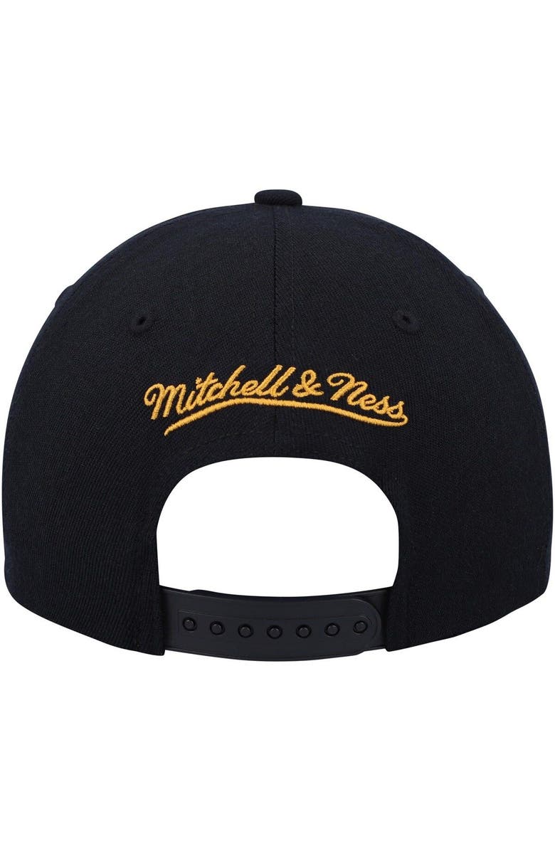 Mitchell & Ness Men's Mitchell & Ness Black Chicago Bulls Hardwood Classics 1997 NBA Champions Stretch Snapback Hat, Alternate, color,