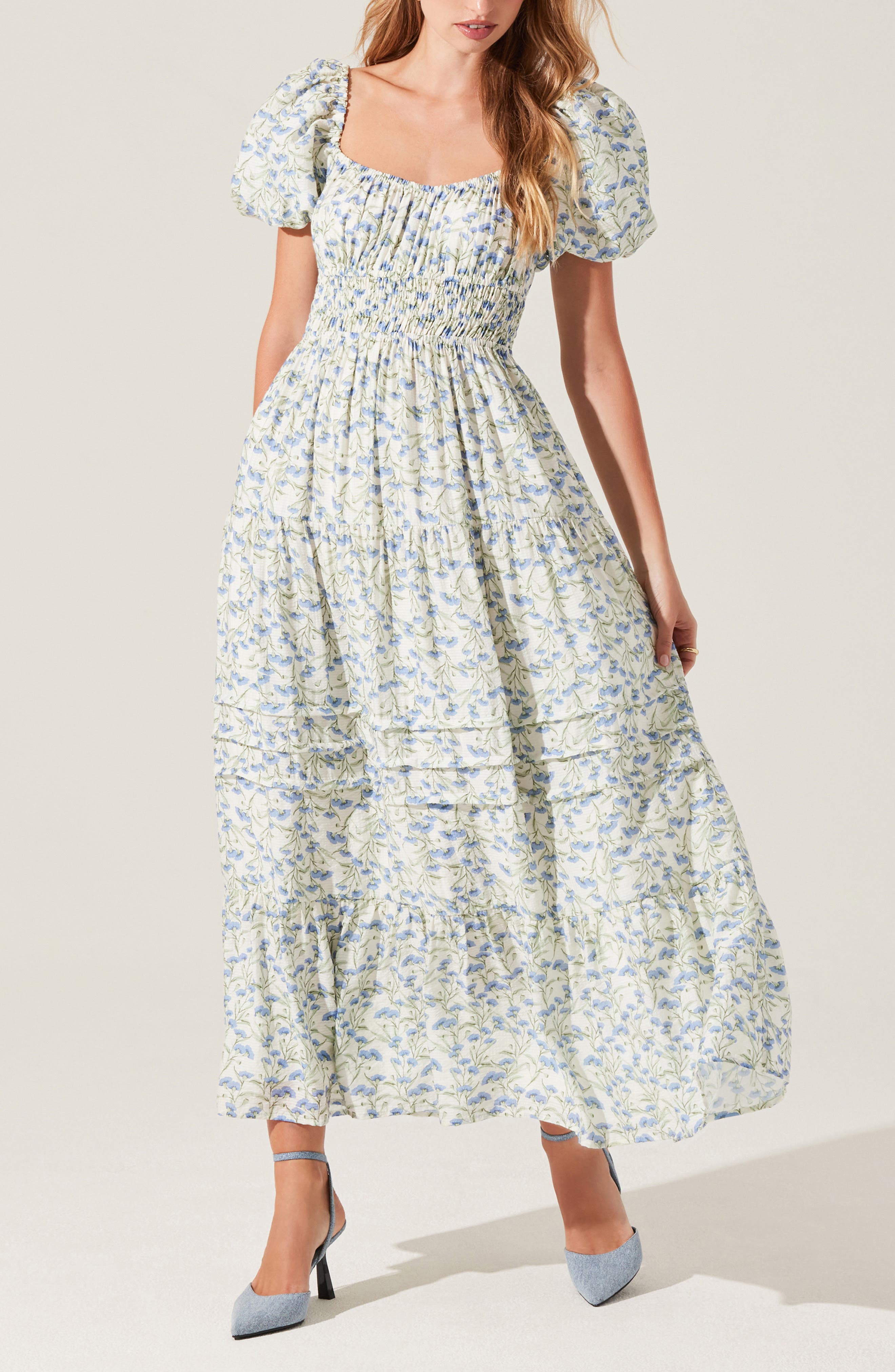 ASTR the Label Women's Florentina Floral Print Smocked Dress (Cream Blue Floral)