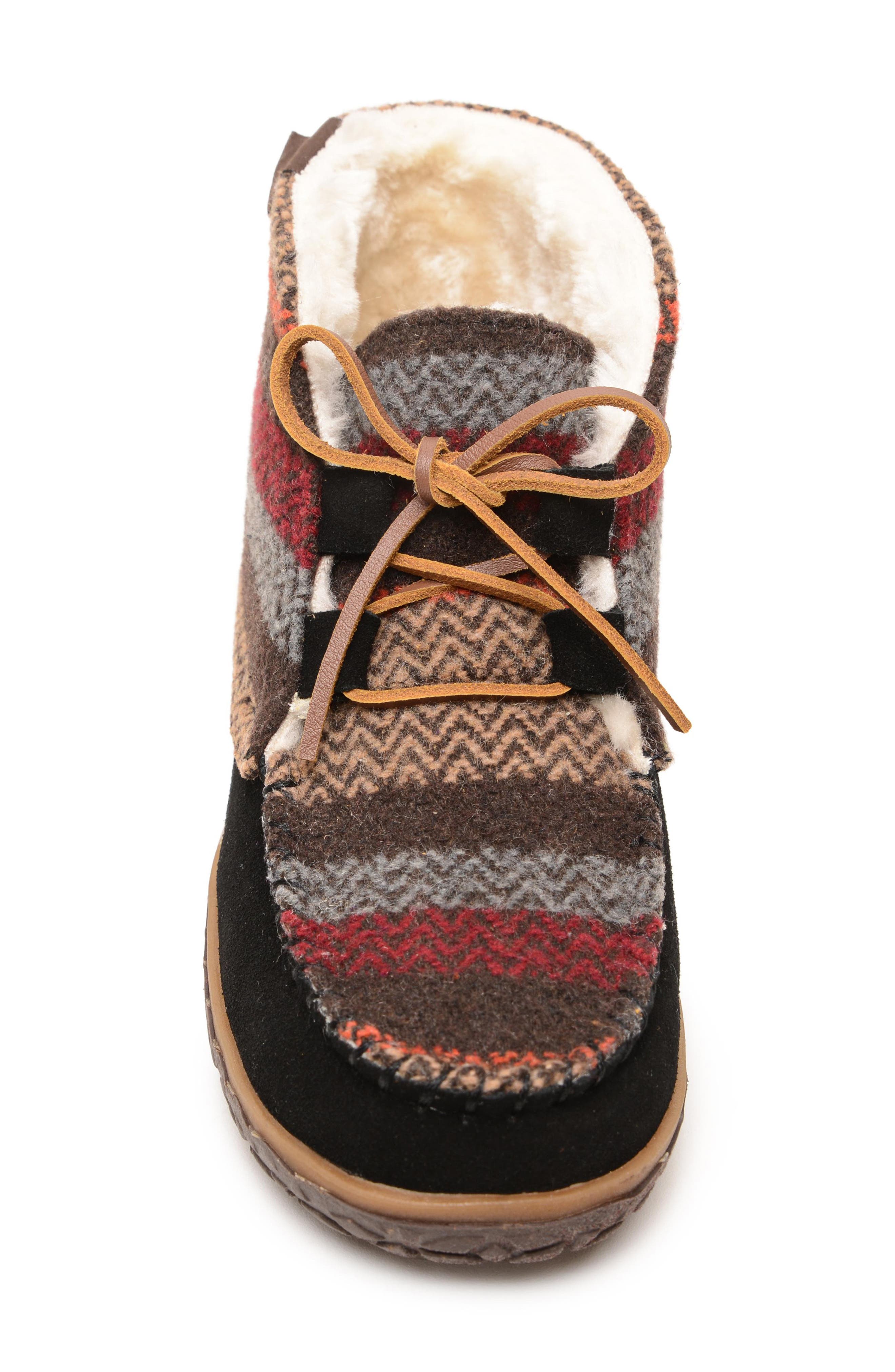 Minnetonka Torrey Faux Fur Lined Slipper Bootie, Alternate, color, Black Multi