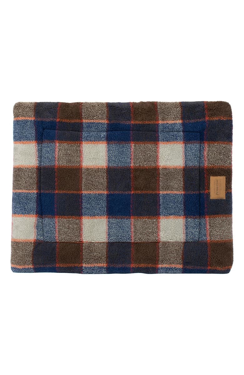 Pendleton Fleece Comfort Cushion, Alternate, color, Mountain Plaid
