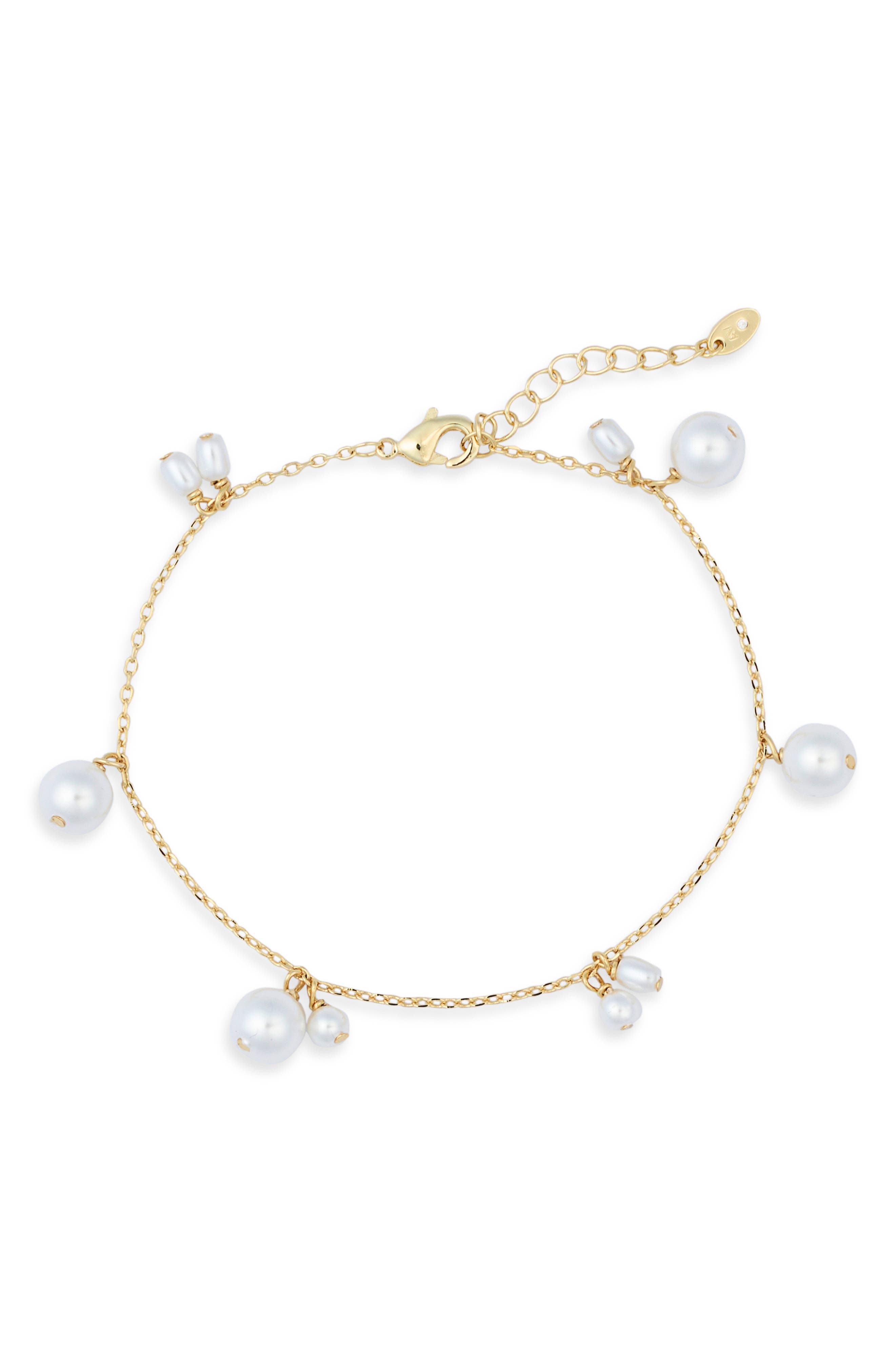 NORDSTROM RACK Demi Fine Faux Pearl Charm Bracelet
