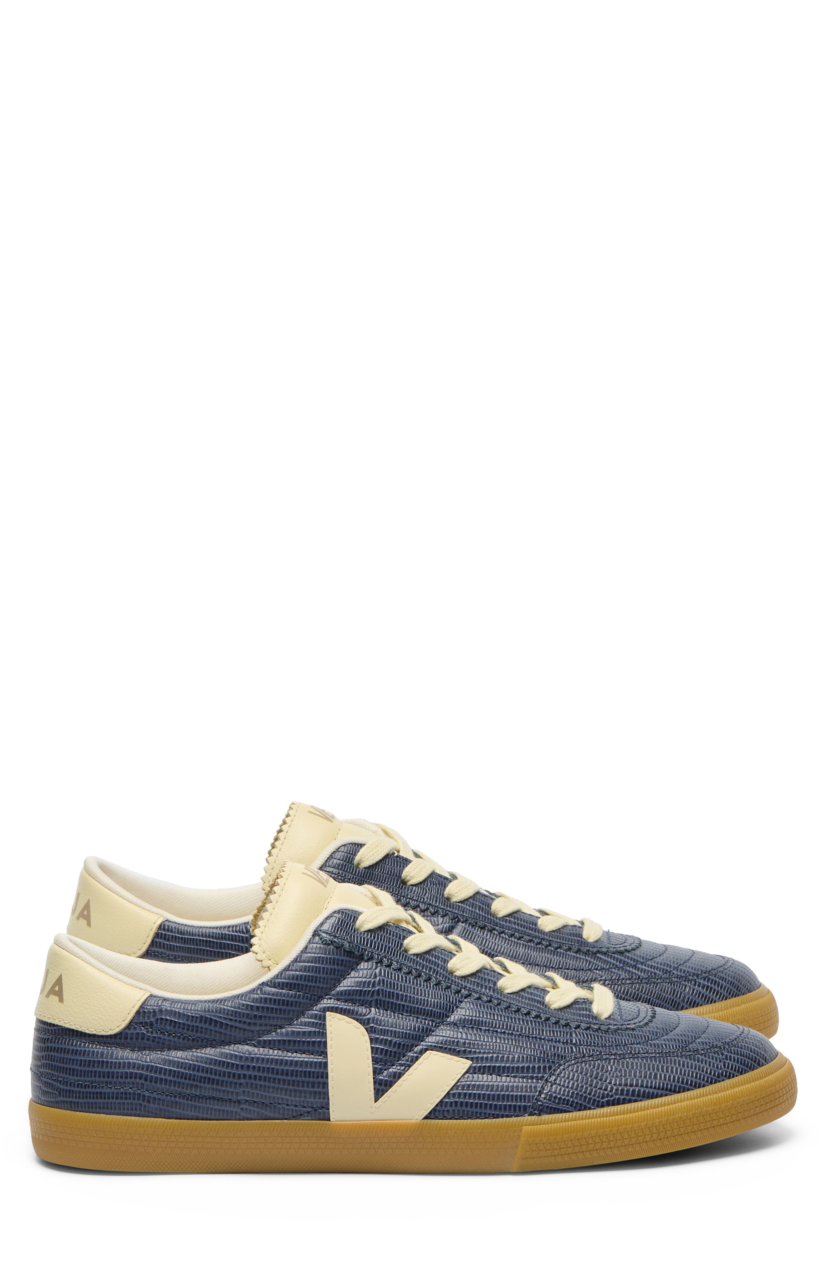 Veja Paneka Dragon Low Top Sneaker, Alternate, color, Night