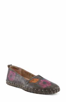 L'Artiste by Spring Step Modesty Flat