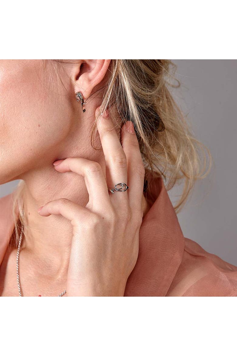 Q Ring, Alternate, color, Sterling Silver