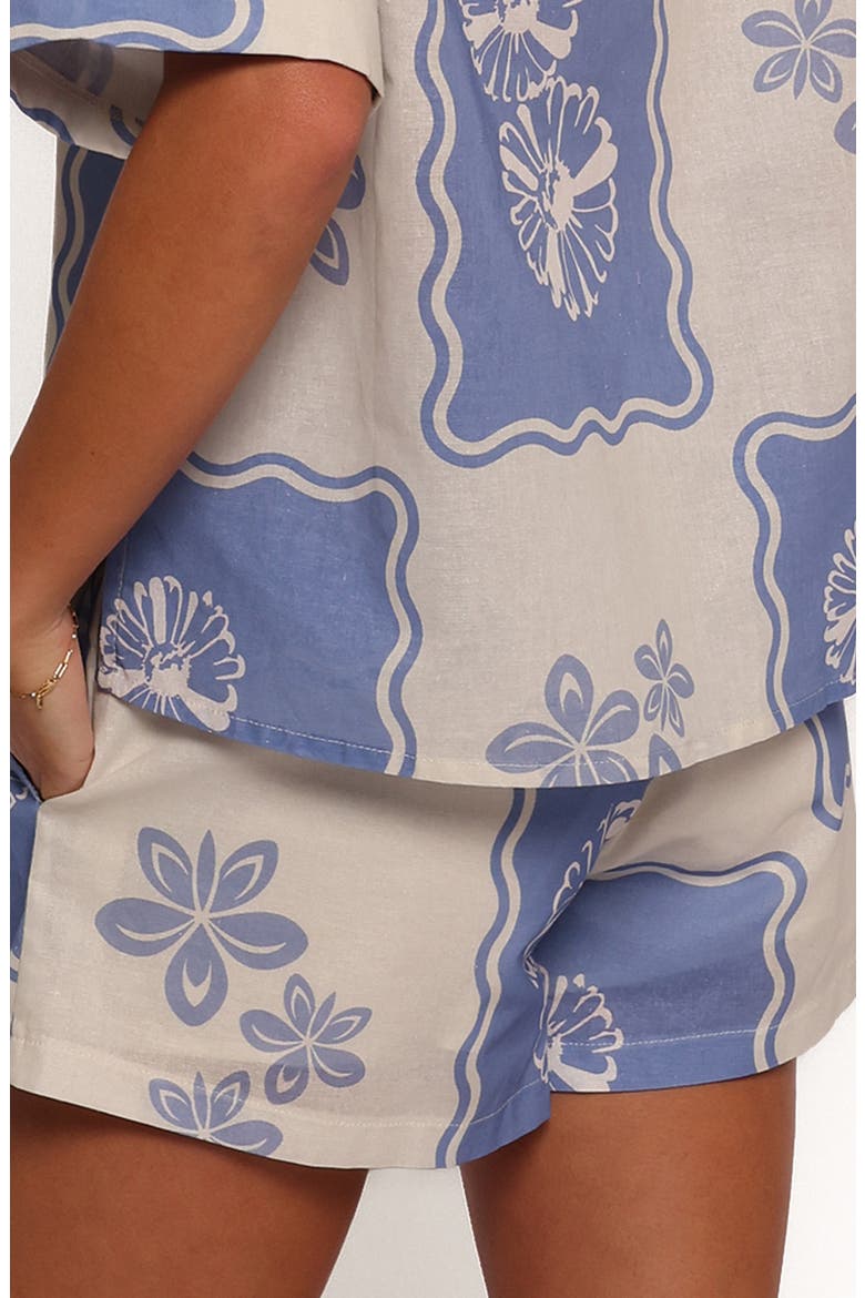 Shellie Print Pull-On Shorts, Alternate, color, BLUE DAHLIA
