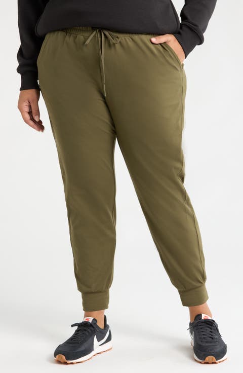 Move In Pocket Joggers (Plus)