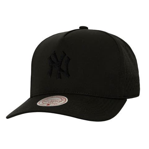 Men's Mitchell & Ness  Black New York Yankees Perfect Icon Pro Pinch Snapback Hat
