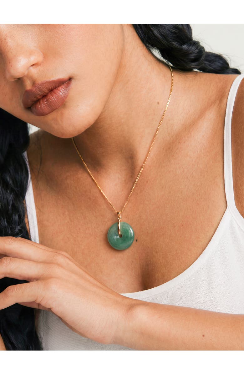 seree Oro Jade Stone Pendant Necklace, Alternate, color, Green
