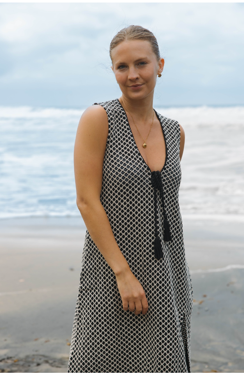 SITANO Sorrento Crochet Cover-up, Alternate, color, Black/Cream