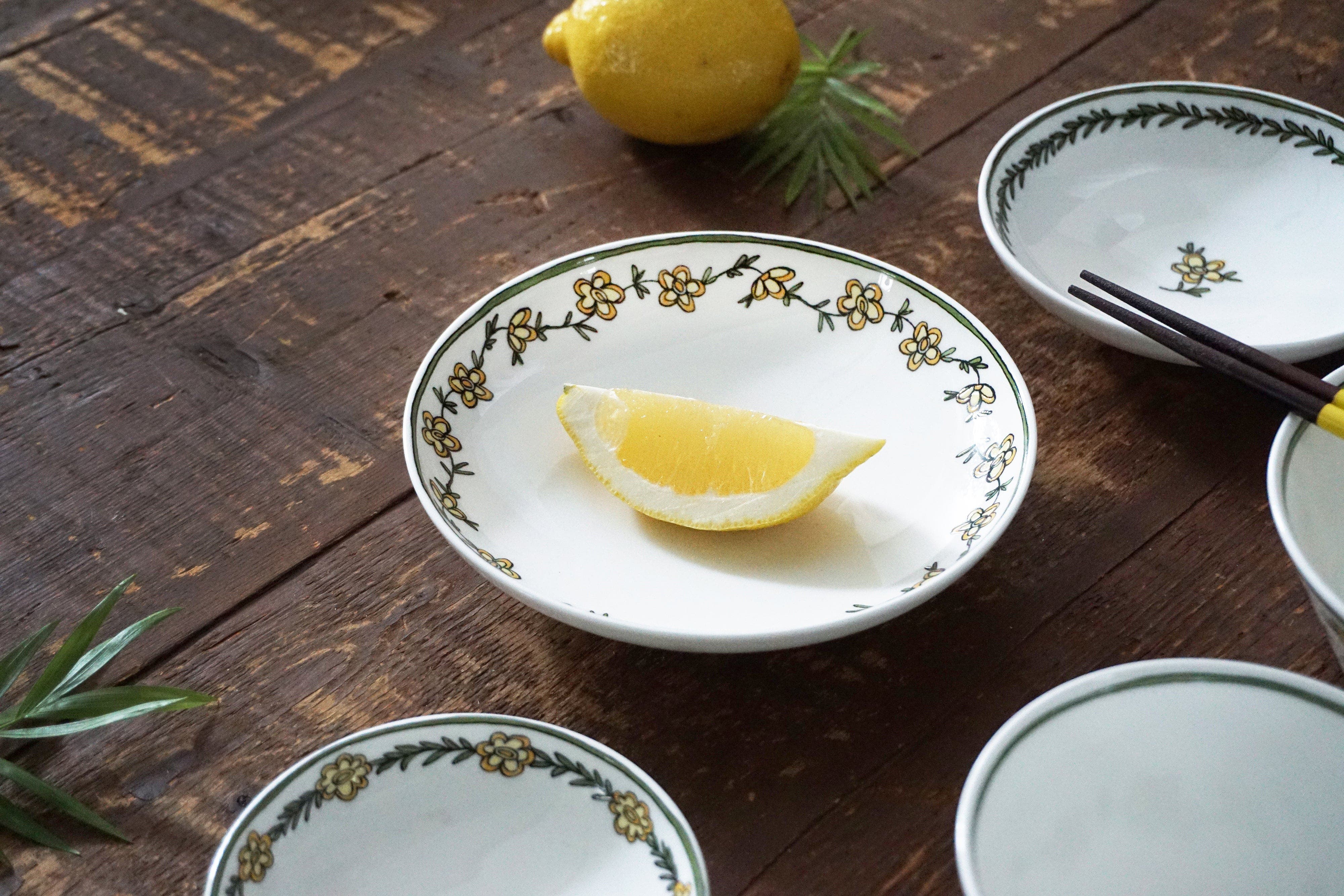 Twig New York Heritage Daisy Chain Canape Dishes - Thumbnail 4