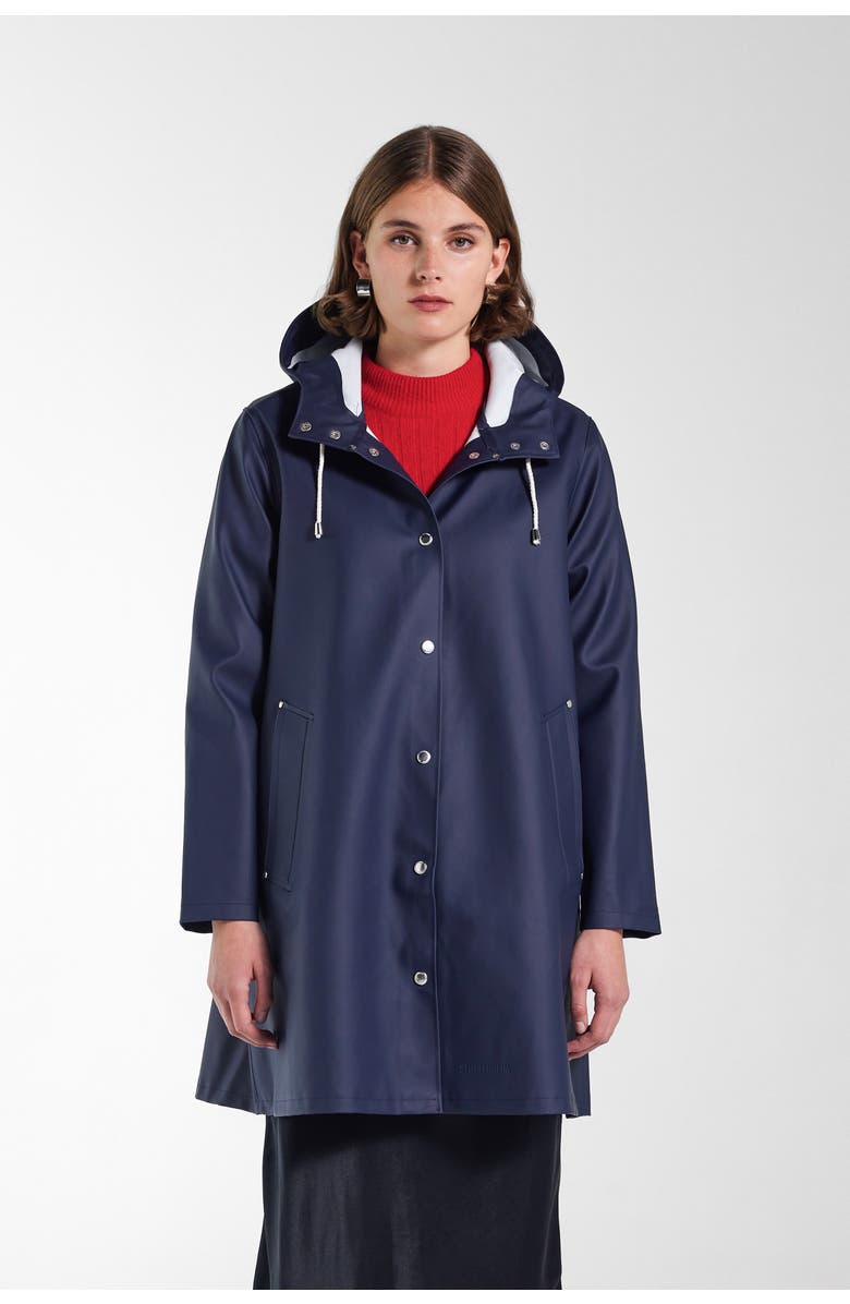 Stutterheim Mosebacke Hooded Long Sleeve Raincoat, Main, color, Navy