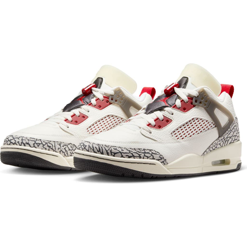 Nike Spizike Low Sneaker