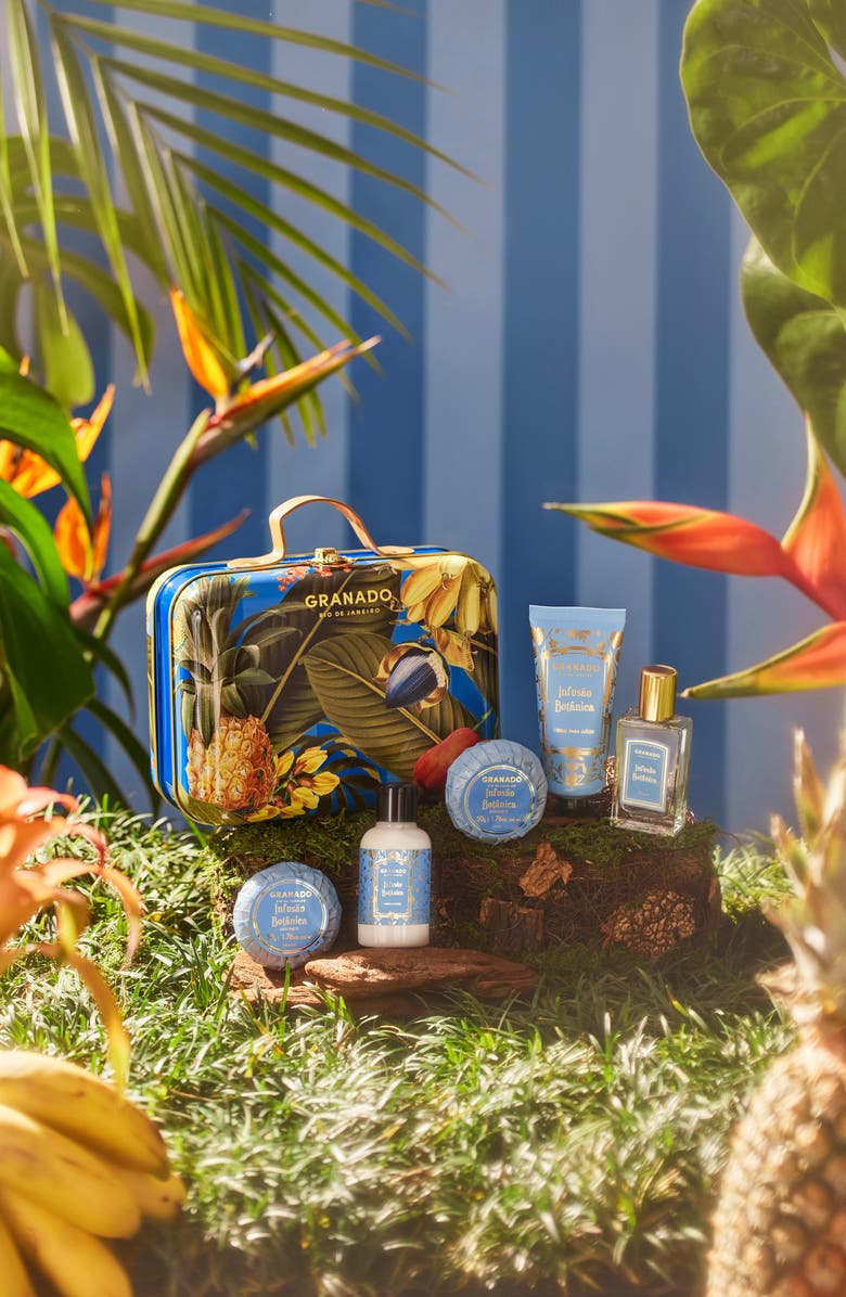 GRANADO The Tropical Exuberance Collection Suitcase Set, Alternate, color,