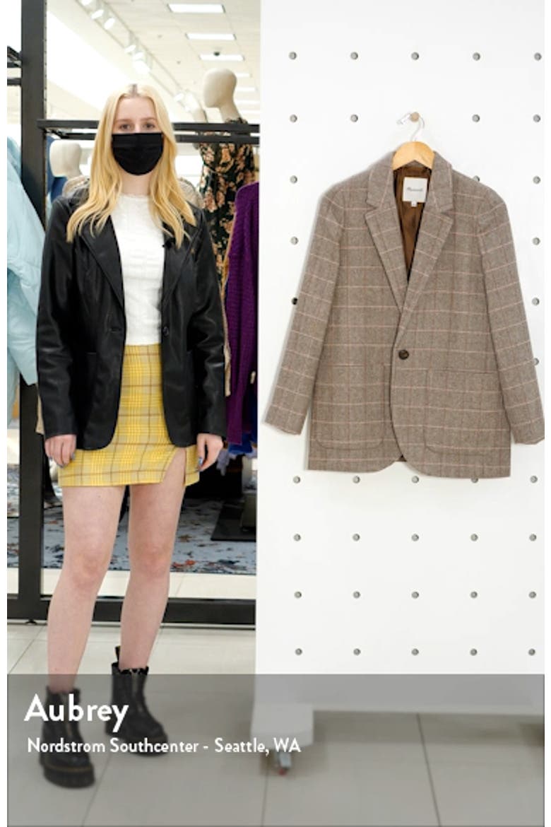 Woodhull Plaid Blazer video