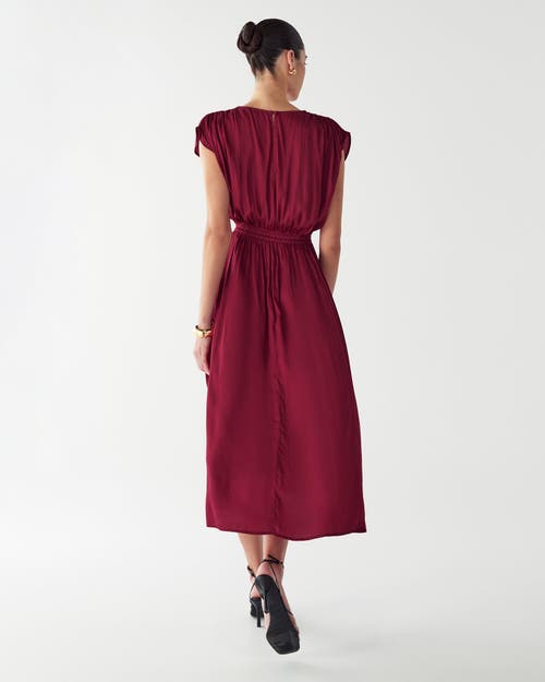 Willa Carol Tucked Dress In Burgundy