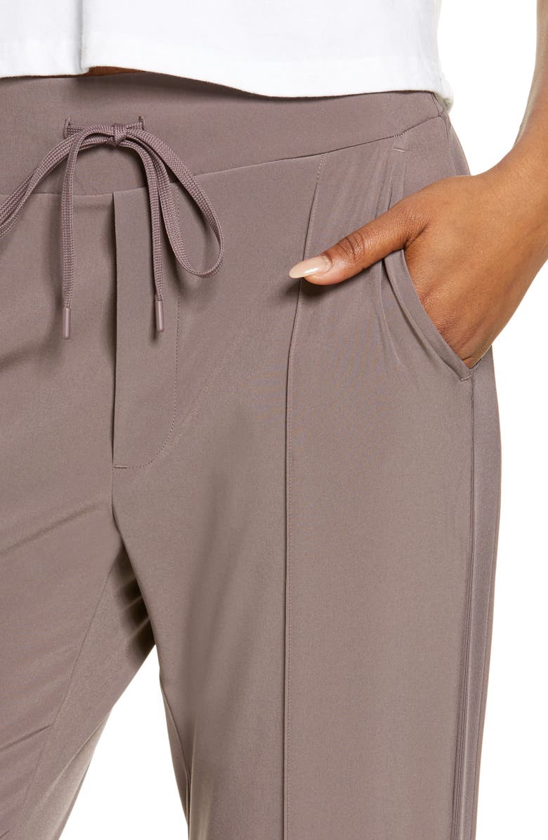 Zella Getaway Pocket Stretch Recycled Polyester Joggers, Alternate, color,