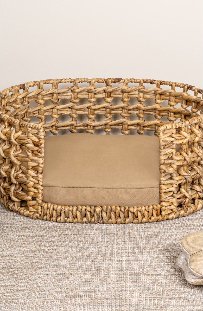 The Licker Store Gigi 24" x 18" Modern Handwoven Hyacinth Open-Weave Oval Pet Bed, Machine-Washable Cushion, Alternate, color, Natural