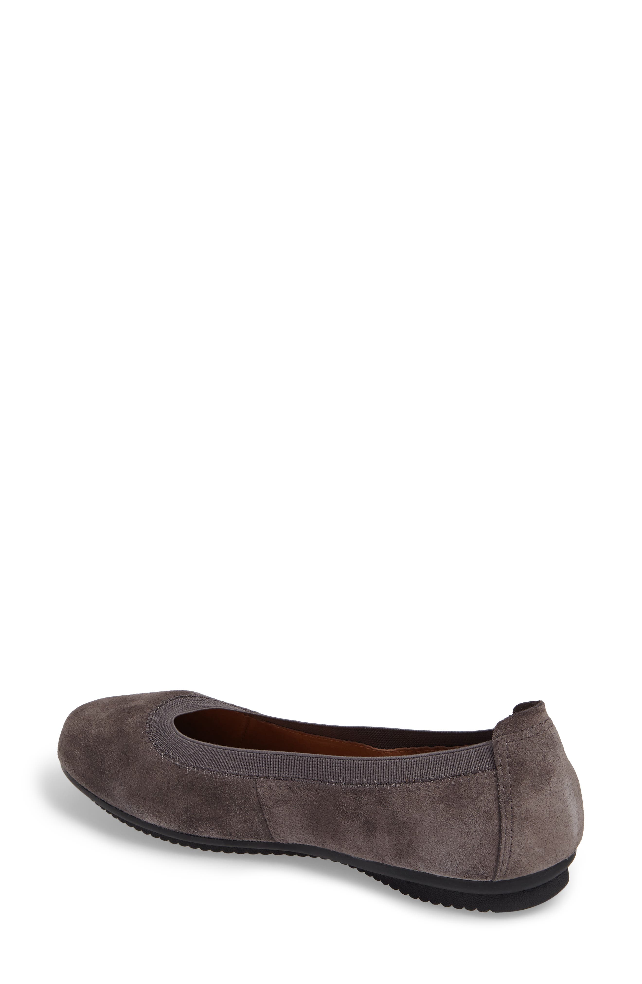 Pippa 33 Flat, Alternate, color, ASPHALT SUEDE