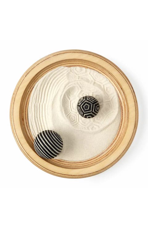 Meditative Sand Wonderscape by Olander Earthworks