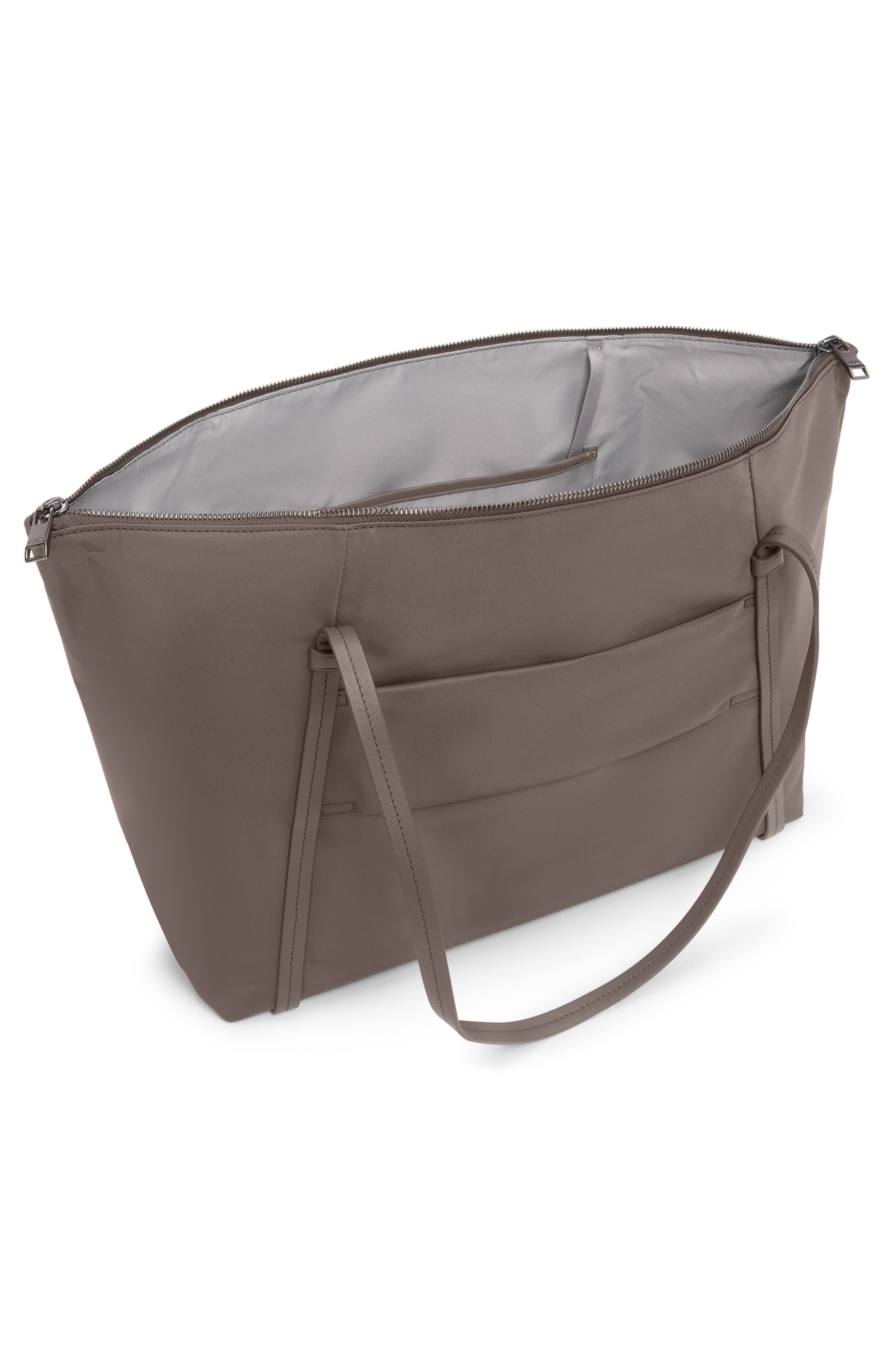 Voyageur Q Tote, Alternate, color, MINK