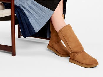Classic II Genuine Shearling Lined Boot