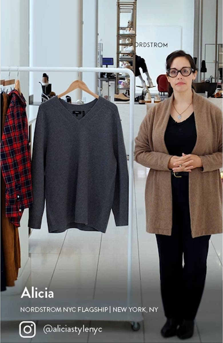 Karenia Neu Oversize Wool & Cashmere Sweater, sales video thumbnail