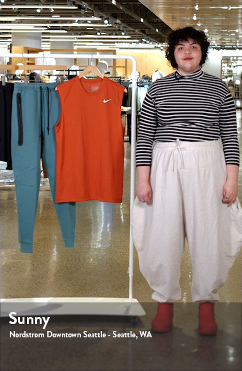 Dri-FIT Legend Fitness Muscle T-Shirt, sales video thumbnail