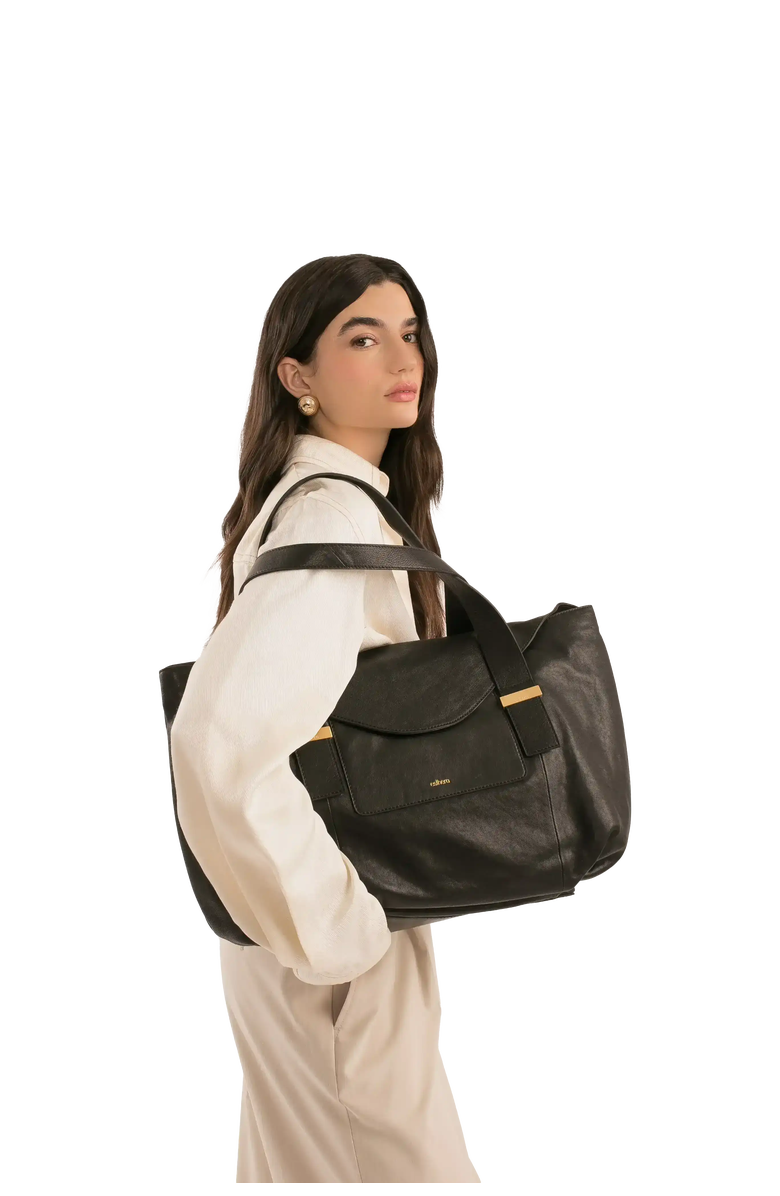 Esthera 7AM Leather Shoulder Bag, Alternate, color, Black