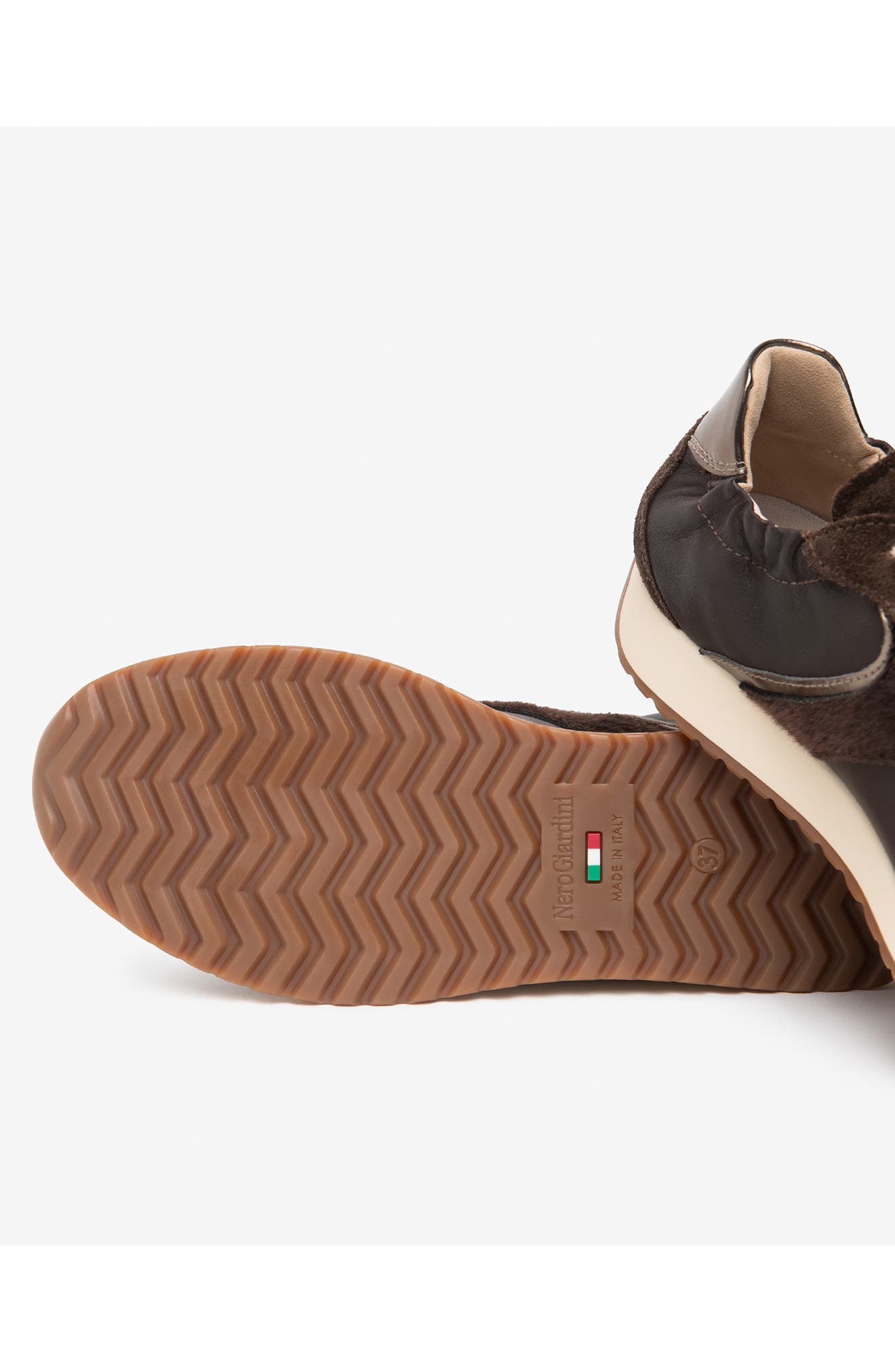 Leather Low Top Sneaker, Alternate, color, CHOCOLATE